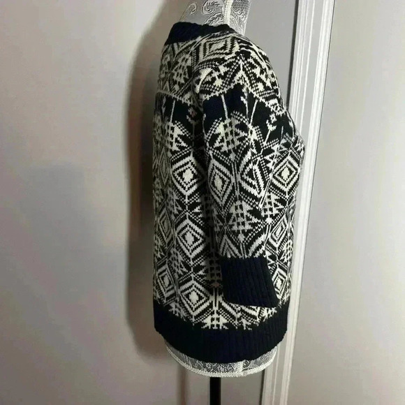 Jillian Jone Thick Wool Short Sleeve Sweater Black/ Off White. Sz: S Aztec print - Picture 9 of 9